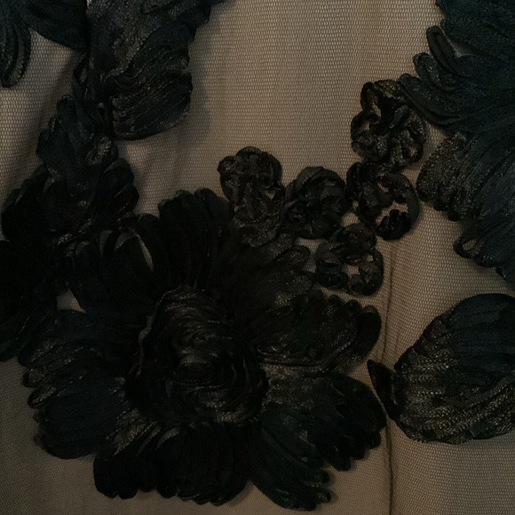 ❤️VENUS Black Lace Overlay Bodycon Dress Size 8 - Picture 5 of 10